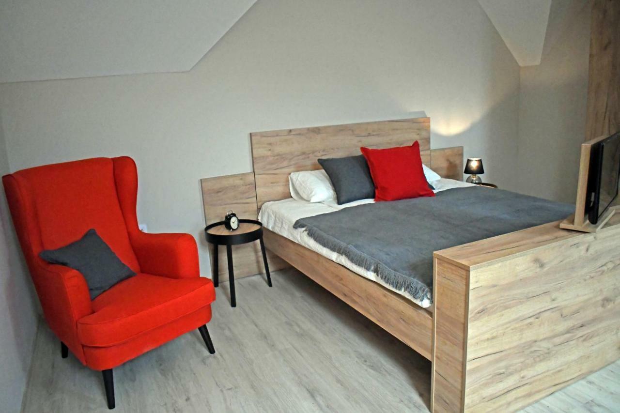 Vatus Apartmanhaz Vác Exterior photo